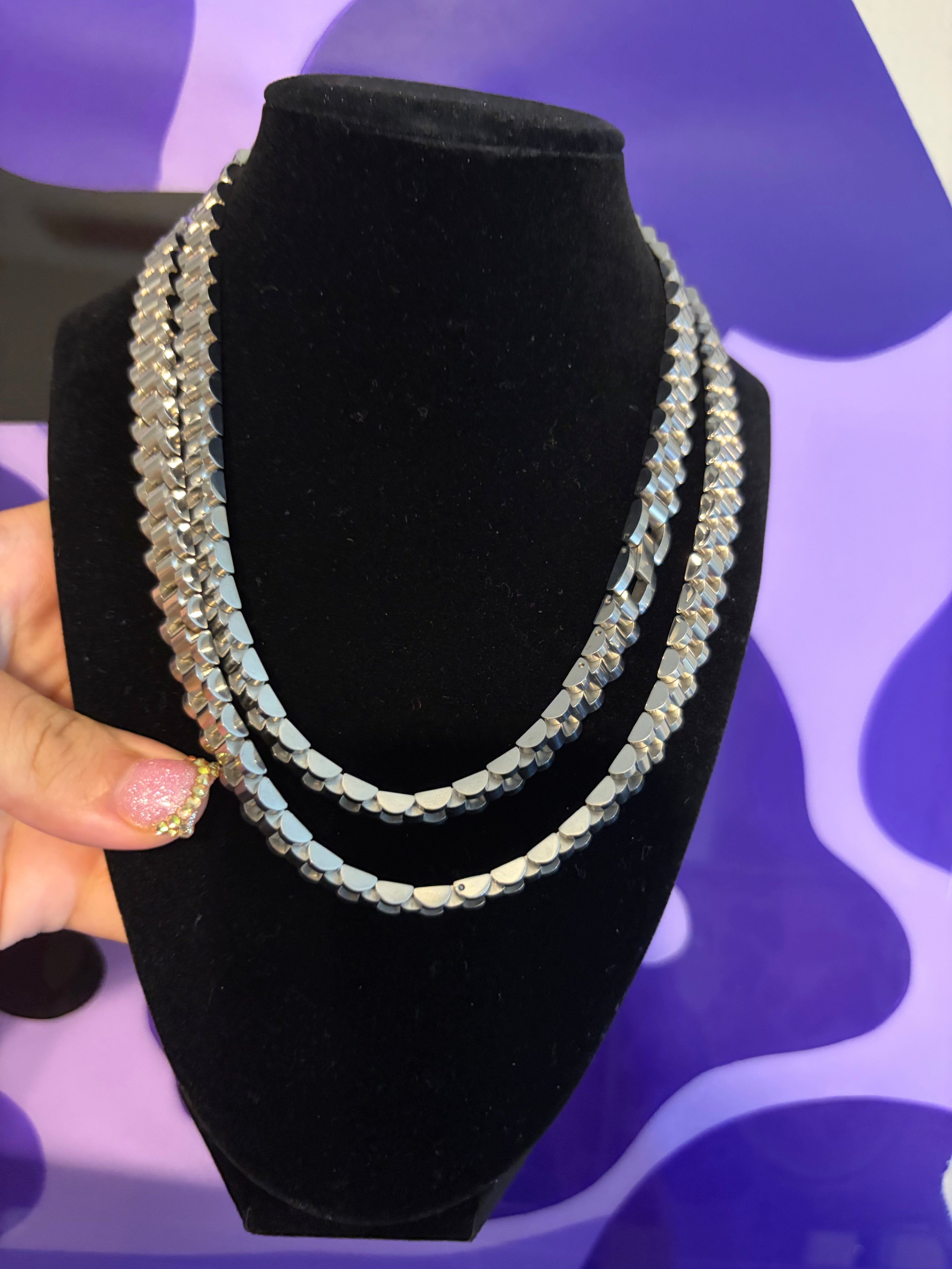 SILVER CUBAN LINK NECKLACE